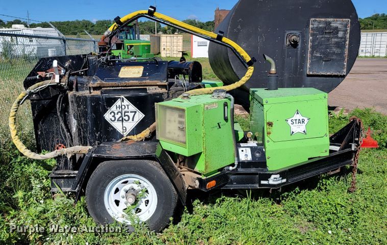 image for item JC9691 2008 Cimline 150 Matrix  melter applicator