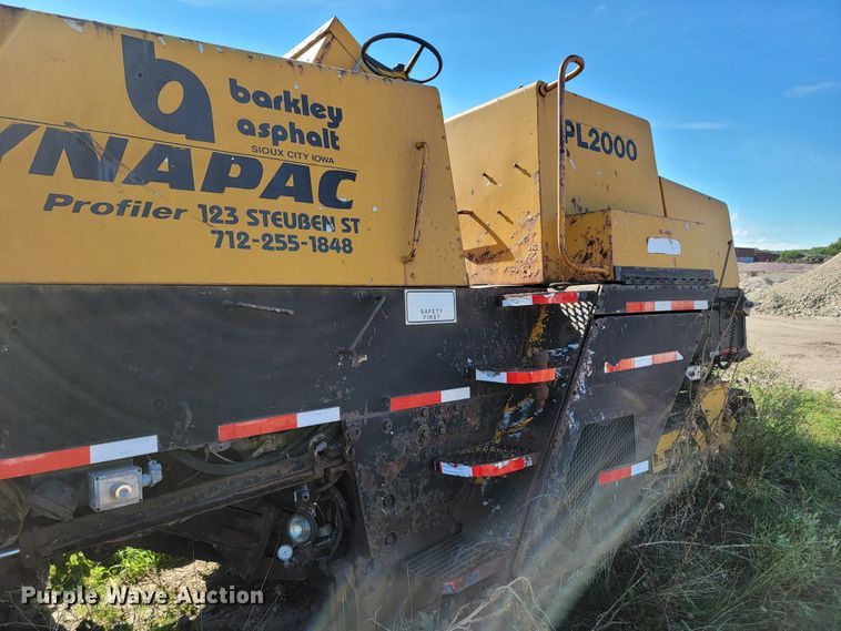 image for item JC9697 Dynapac PL2000  cold planer