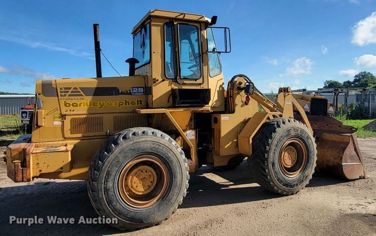 image for item JC9698 1989 Fiat-Allis FR12B  wheel loader