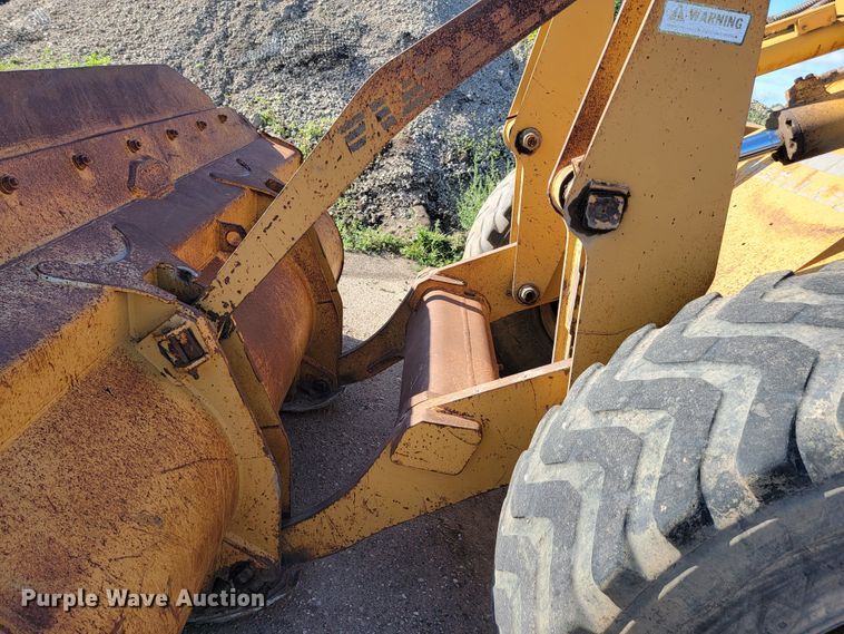 image for item JC9698 1989 Fiat-Allis FR12B  wheel loader