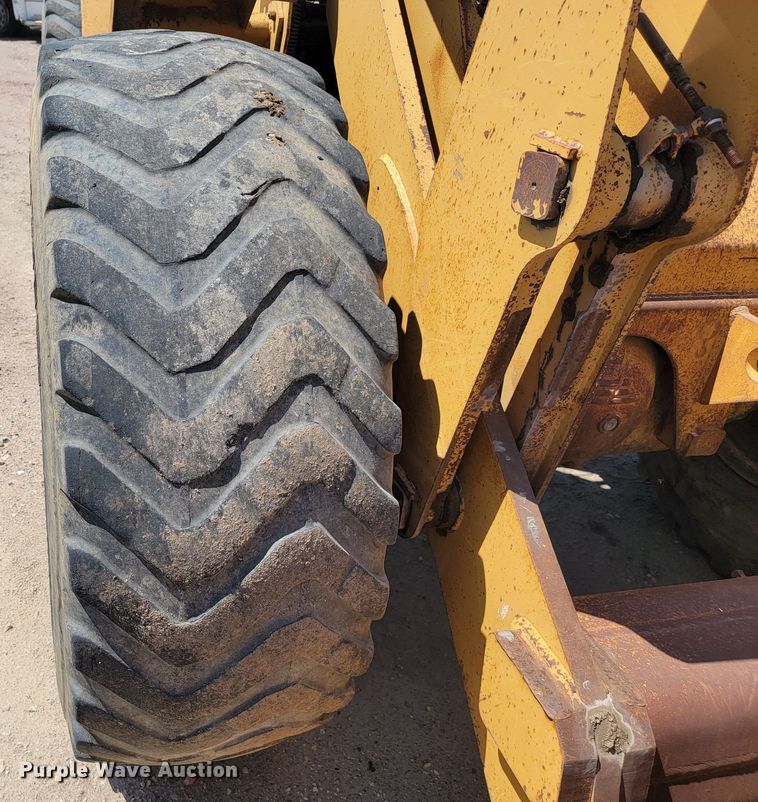 image for item JC9698 1989 Fiat-Allis FR12B  wheel loader