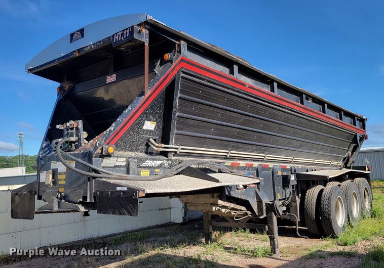 image for item JC9699 2001 Red River OLB326  live bottom trailer