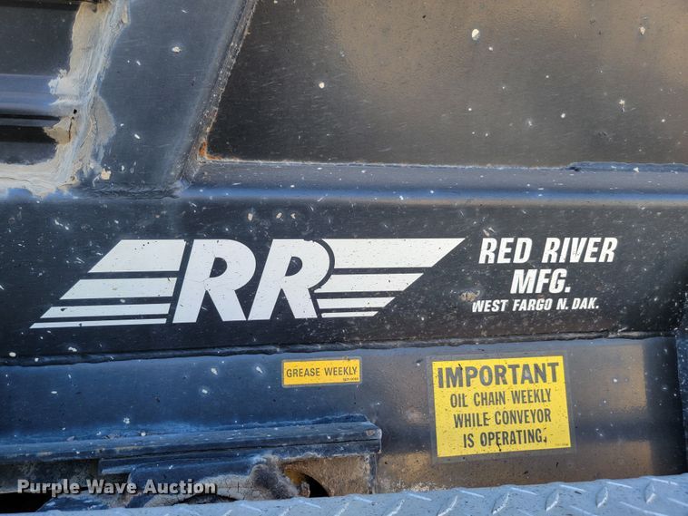 image for item JC9699 2001 Red River OLB326  live bottom trailer