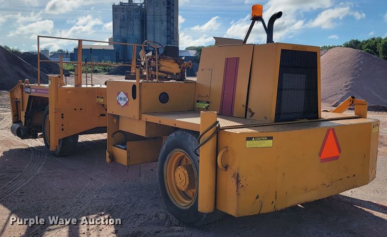 image for item JC9700 1987 Blaw-Knox RW100A  road widener