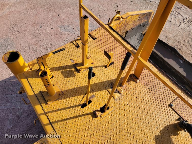 image for item JC9700 1987 Blaw-Knox RW100A  road widener