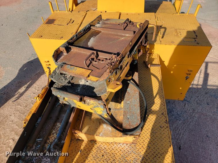 image for item JC9700 1987 Blaw-Knox RW100A  road widener