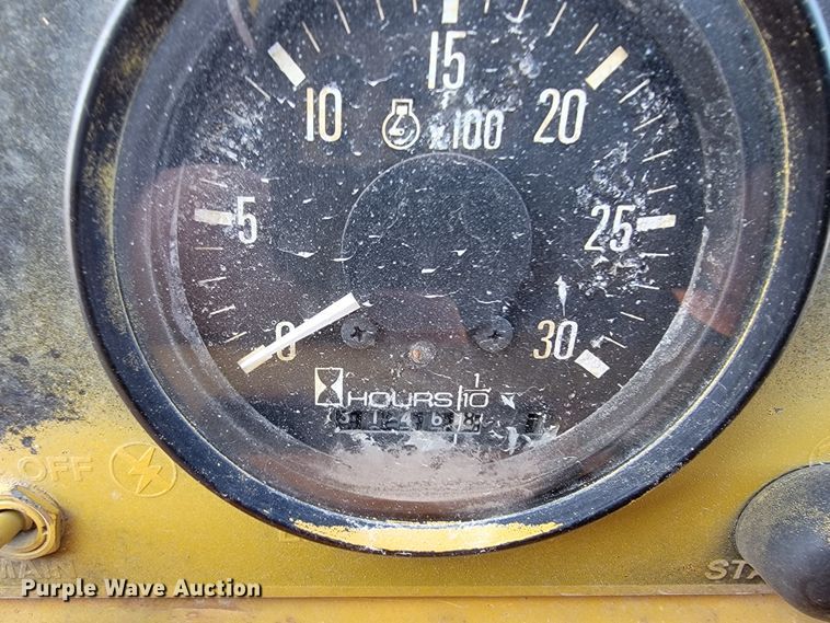 image for item JC9700 1987 Blaw-Knox RW100A  road widener