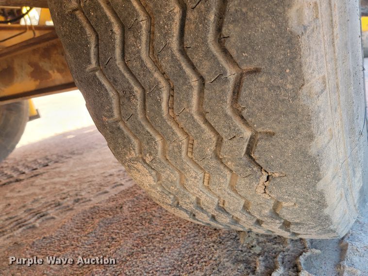 image for item JC9700 1987 Blaw-Knox RW100A  road widener