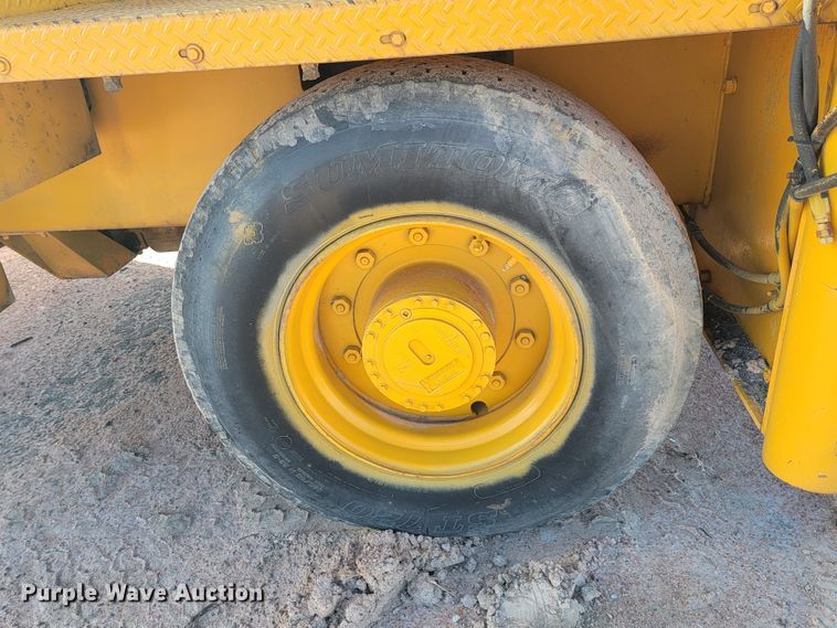 image for item JC9700 1987 Blaw-Knox RW100A  road widener