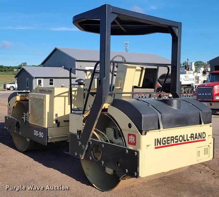 image for item JC9702 Ingersoll Rand DD90  double drum vibratory roller