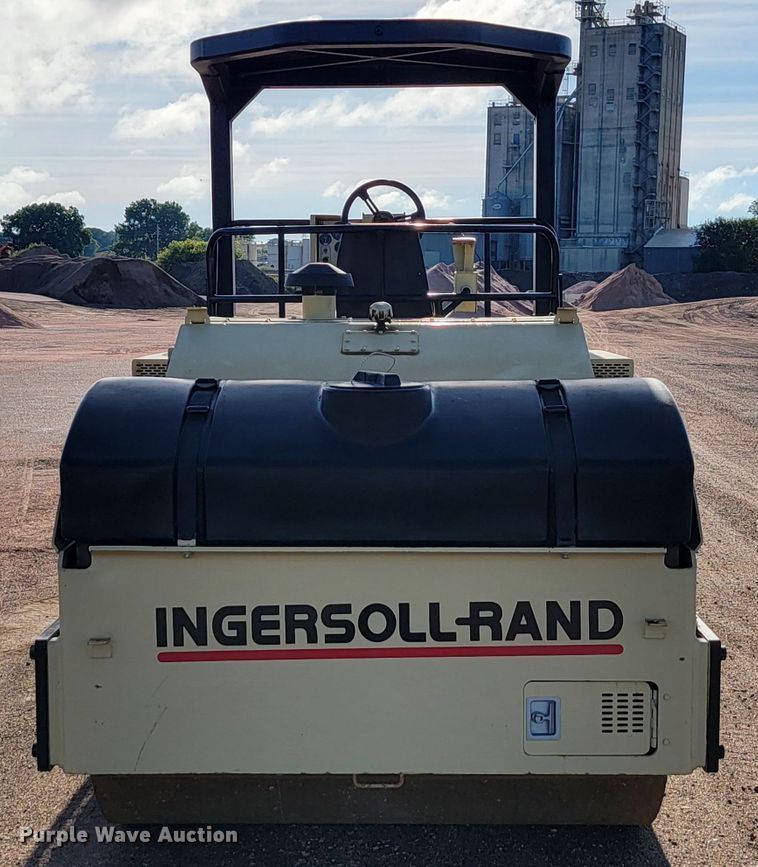 image for item JC9702 Ingersoll Rand DD90  double drum vibratory roller