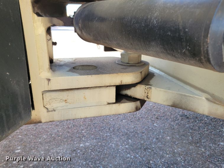 image for item JC9702 Ingersoll Rand DD90  double drum vibratory roller