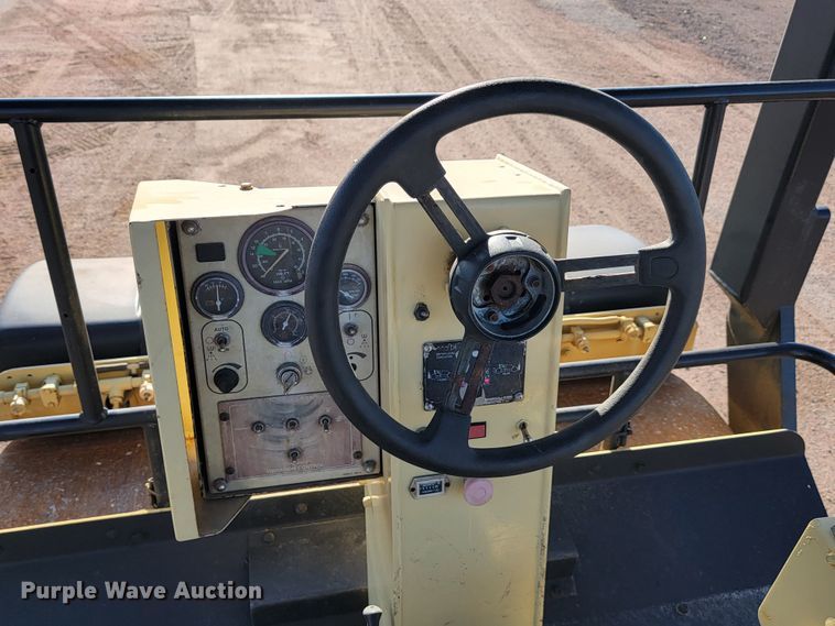 image for item JC9702 Ingersoll Rand DD90  double drum vibratory roller