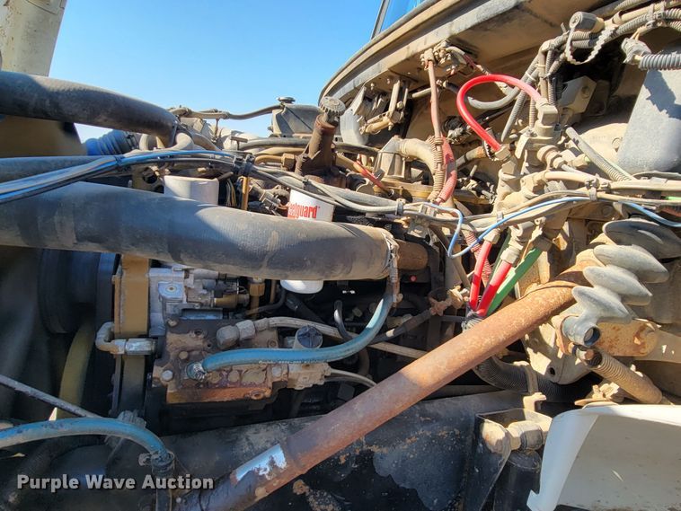 image for item JC9704 2001 Freightliner FL70  flatbed truck