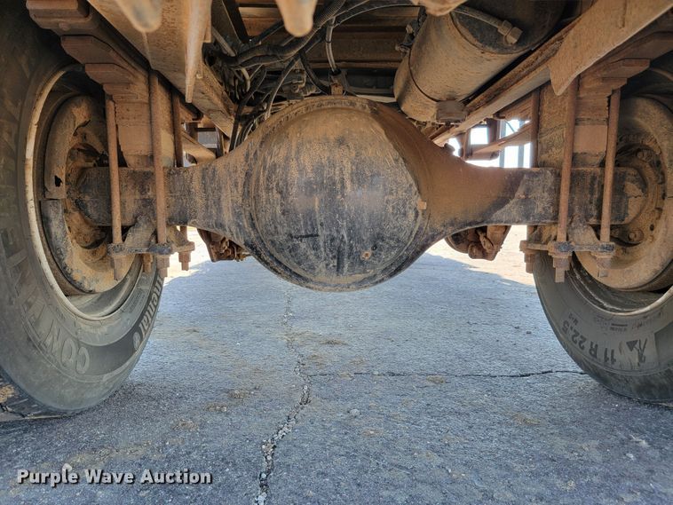 image for item JC9704 2001 Freightliner FL70  flatbed truck