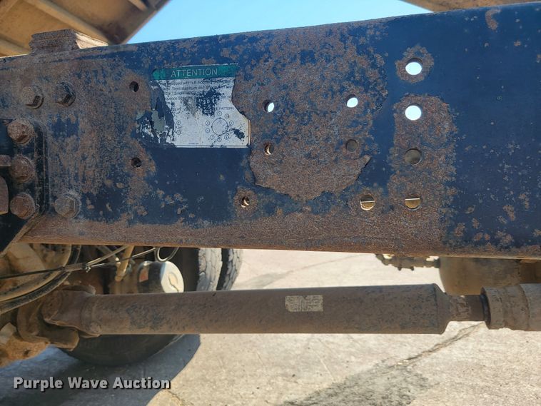 image for item JC9704 2001 Freightliner FL70  flatbed truck