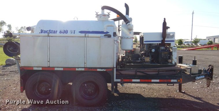 image for item JH9736 2001 Vacstar 800 DT  vacuum excavator