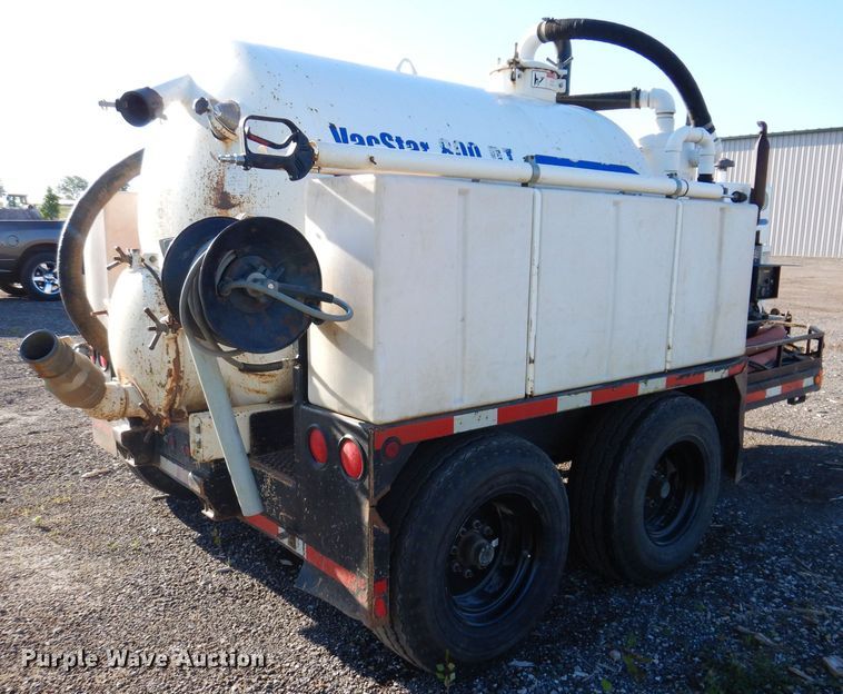 image for item JH9736 2001 Vacstar 800 DT  vacuum excavator