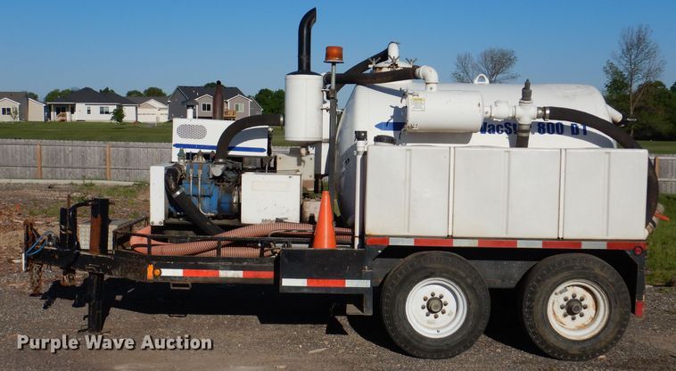 image for item JH9736 2001 Vacstar 800 DT  vacuum excavator