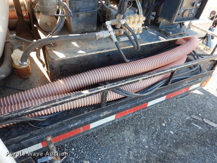 image for item JH9736 2001 Vacstar 800 DT  vacuum excavator