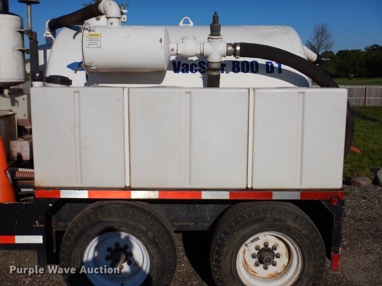 image for item JH9736 2001 Vacstar 800 DT  vacuum excavator
