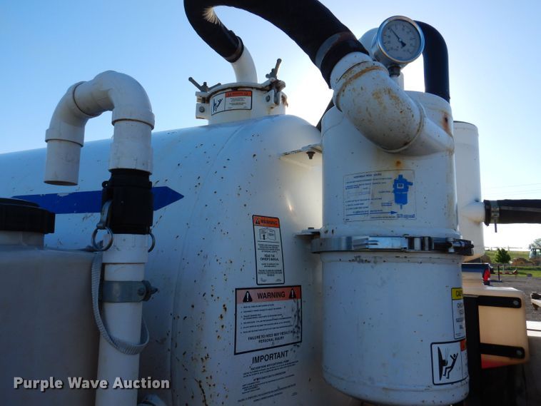 image for item JH9736 2001 Vacstar 800 DT  vacuum excavator