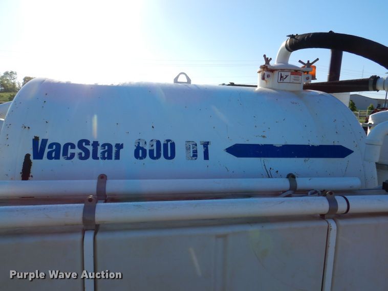 image for item JH9736 2001 Vacstar 800 DT  vacuum excavator