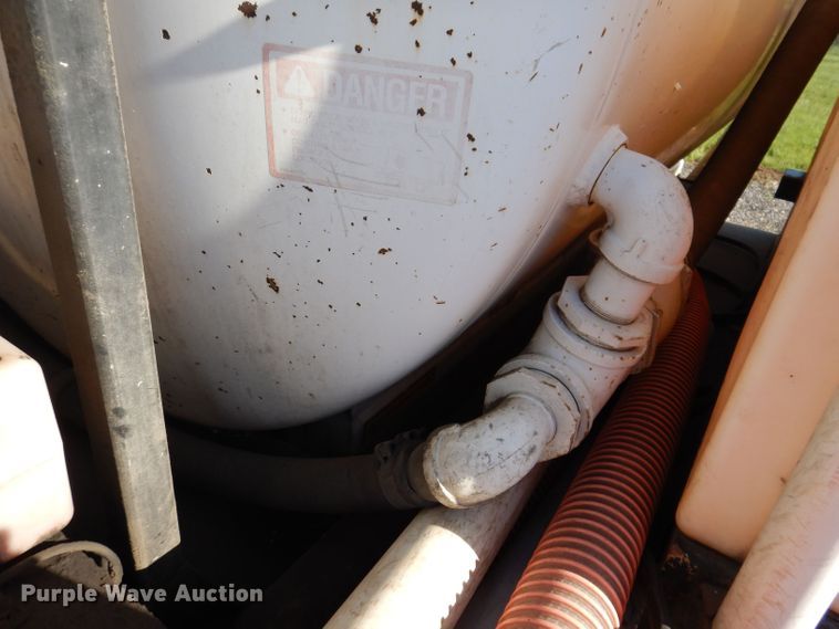 image for item JH9736 2001 Vacstar 800 DT  vacuum excavator