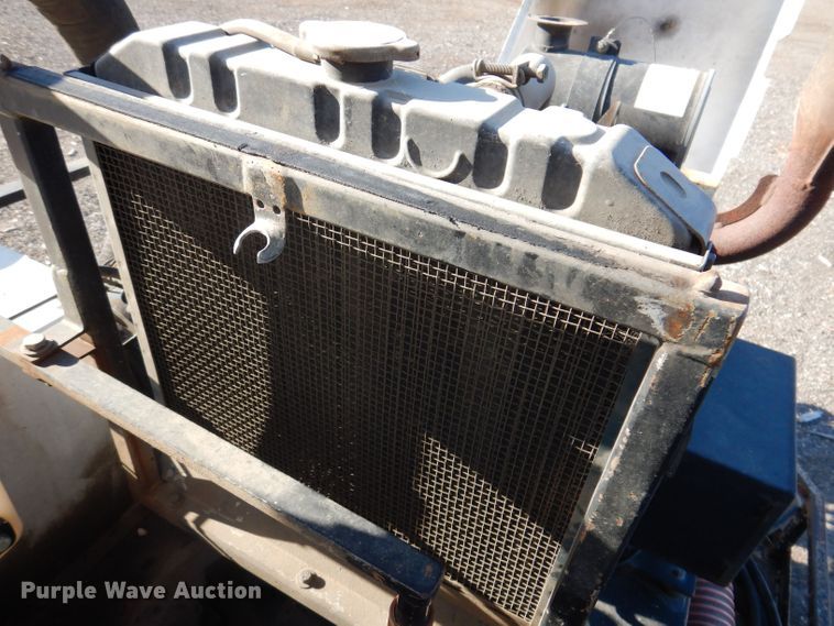 image for item JH9736 2001 Vacstar 800 DT  vacuum excavator