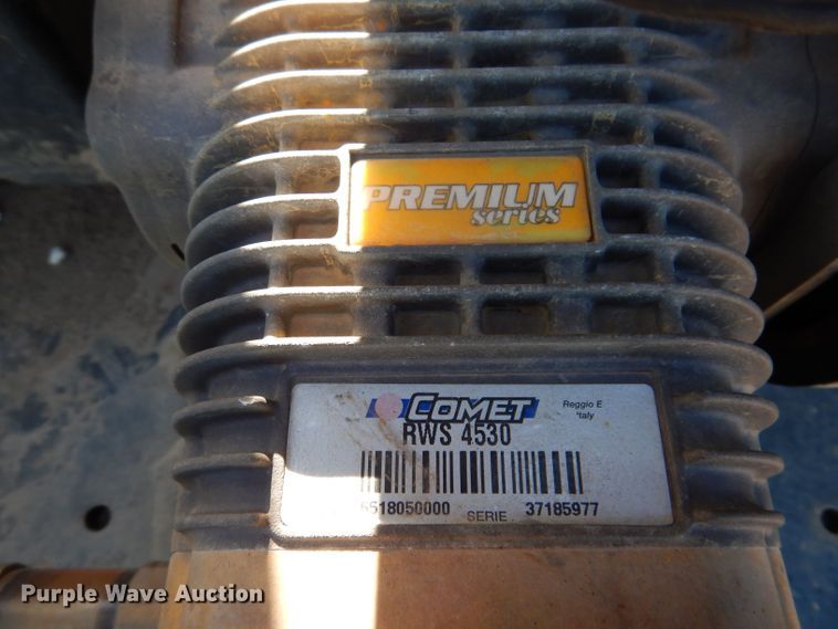 image for item JH9736 2001 Vacstar 800 DT  vacuum excavator