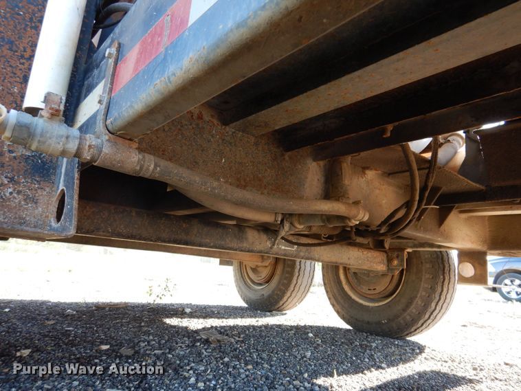 image for item JH9736 2001 Vacstar 800 DT  vacuum excavator