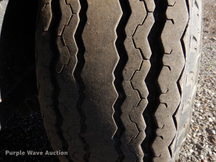 image for item JH9736 2001 Vacstar 800 DT  vacuum excavator