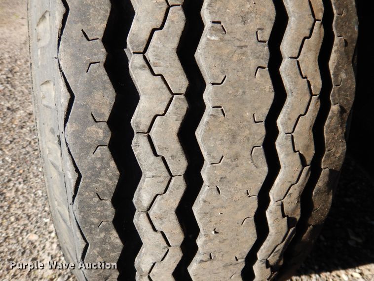 image for item JH9736 2001 Vacstar 800 DT  vacuum excavator