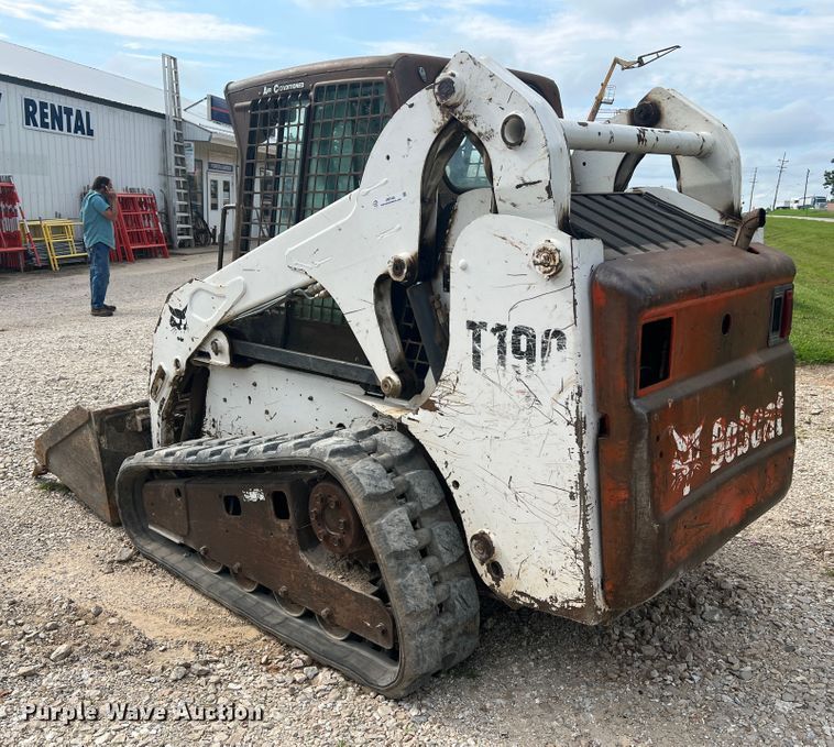 image for item JM9146 2008 Bobcat T190  tracked skid steer loader