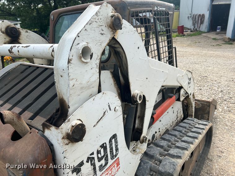 image for item JM9146 2008 Bobcat T190  tracked skid steer loader