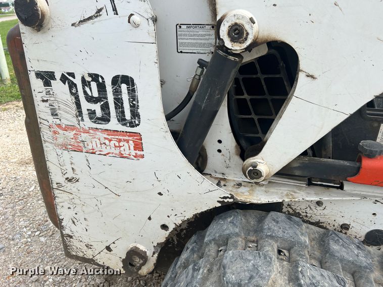 image for item JM9146 2008 Bobcat T190  tracked skid steer loader