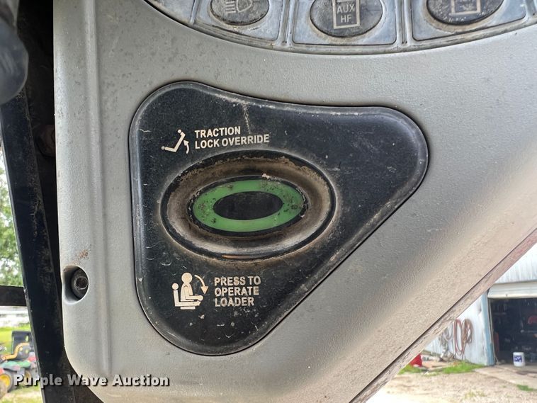 image for item JM9146 2008 Bobcat T190  tracked skid steer loader