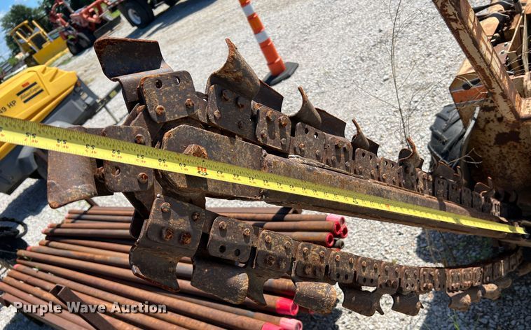 image for item JM9163 1991 Burkeen B30  trencher