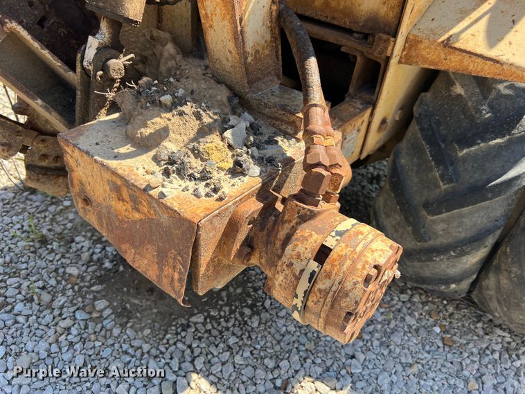 image for item JM9163 1991 Burkeen B30  trencher