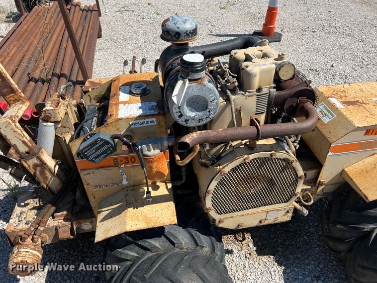 image for item JM9163 1991 Burkeen B30  trencher