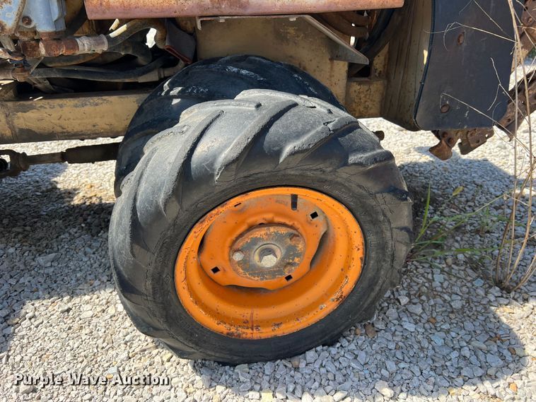 image for item JM9163 1991 Burkeen B30  trencher