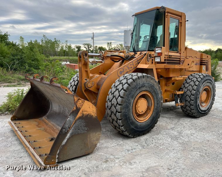 image for item JM9172 1995 Case 721B  wheel loader