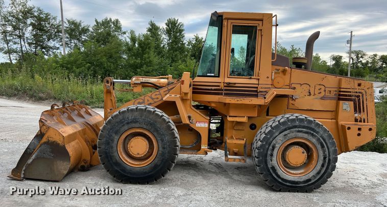 image for item JM9172 1995 Case 721B  wheel loader