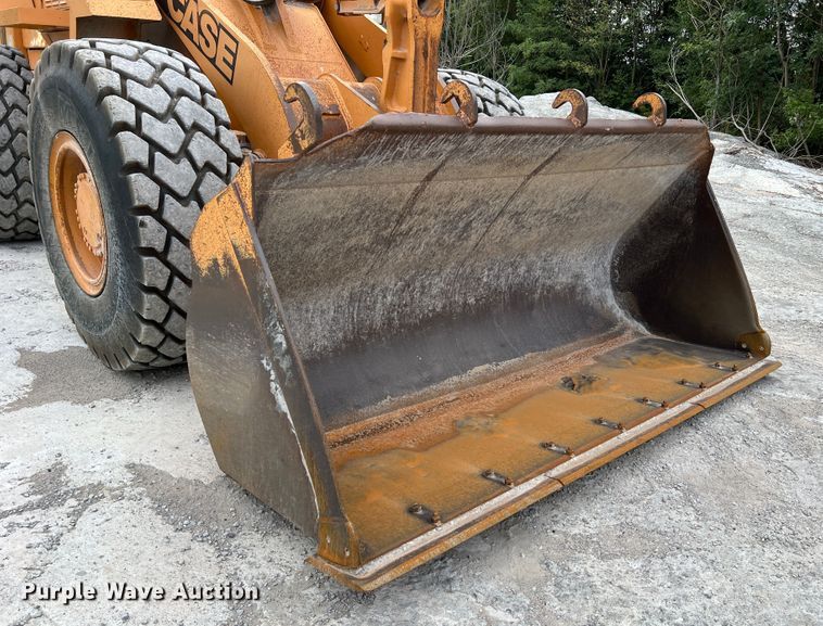 image for item JM9172 1995 Case 721B  wheel loader