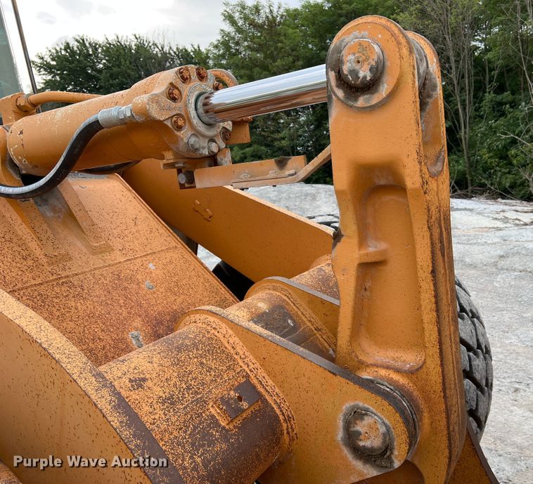 image for item JM9172 1995 Case 721B  wheel loader