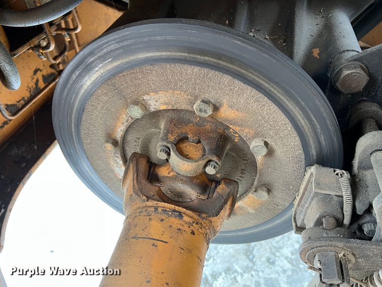 image for item JM9172 1995 Case 721B  wheel loader