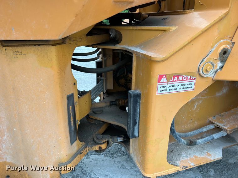 image for item JM9172 1995 Case 721B  wheel loader