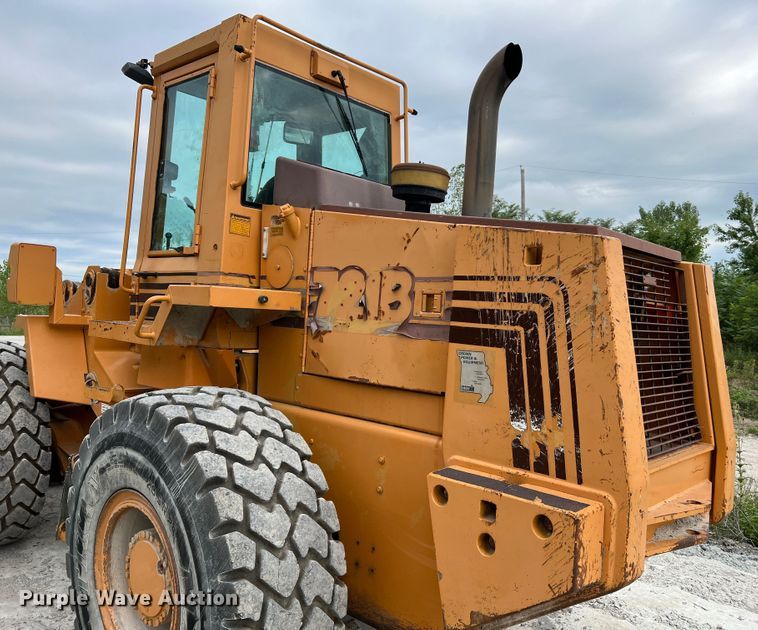 image for item JM9172 1995 Case 721B  wheel loader