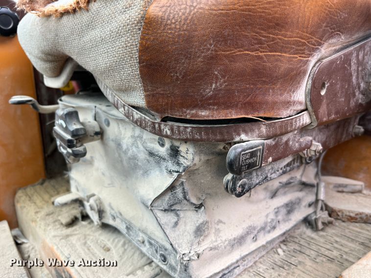 image for item JM9172 1995 Case 721B  wheel loader