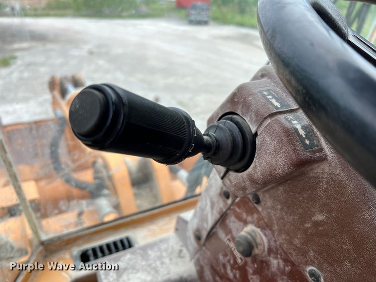 image for item JM9172 1995 Case 721B  wheel loader